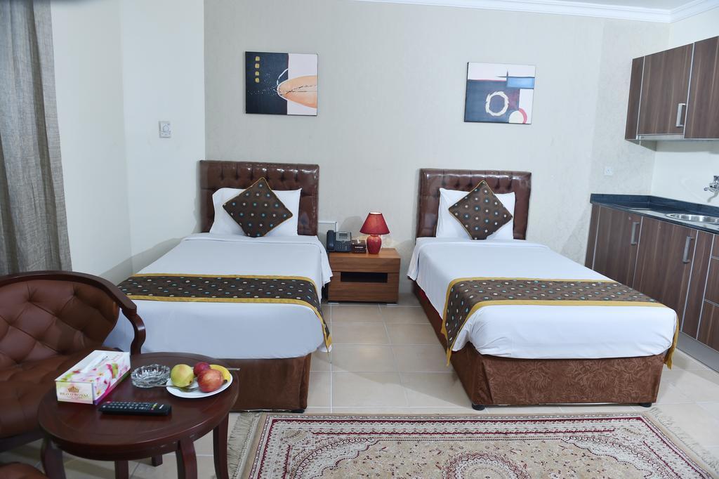 Bravo Royal Hotel Suites Кувейт Екстериор снимка